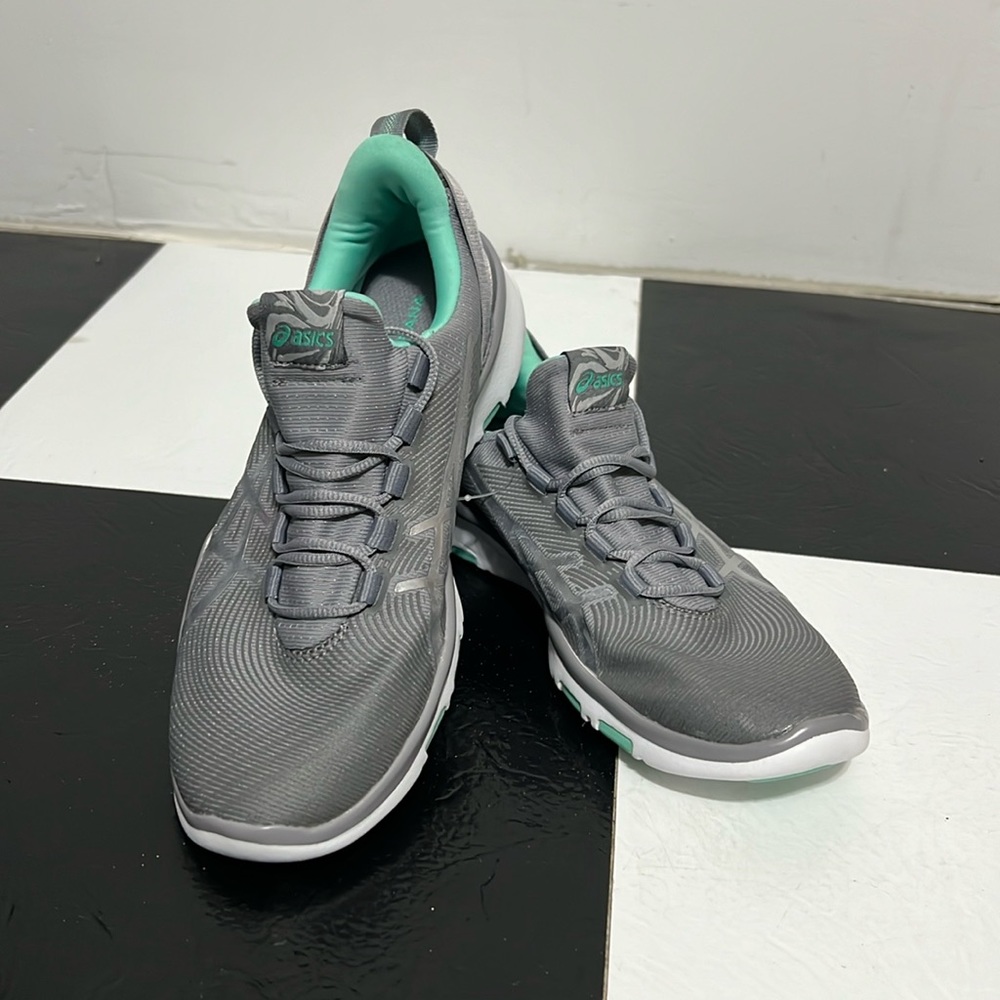 ASICS Gel-Fit Sana 6.5